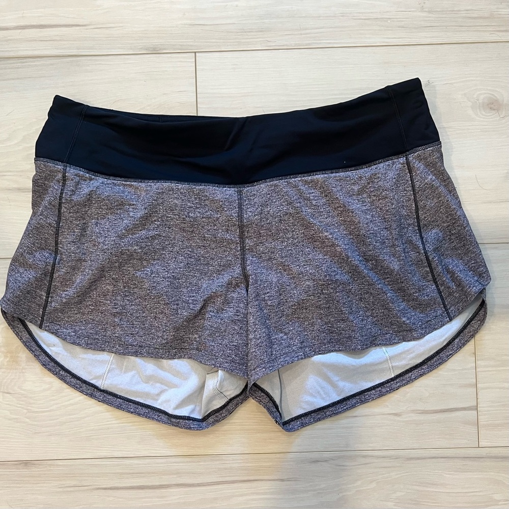Lululemon Black and Gray Speed Up High-Rise Lined Short 4”" Size 10
